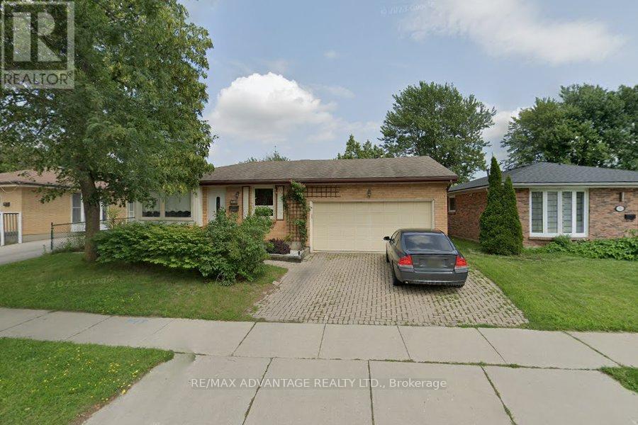 776 DUNDALK DRIVE, London South, Ontario