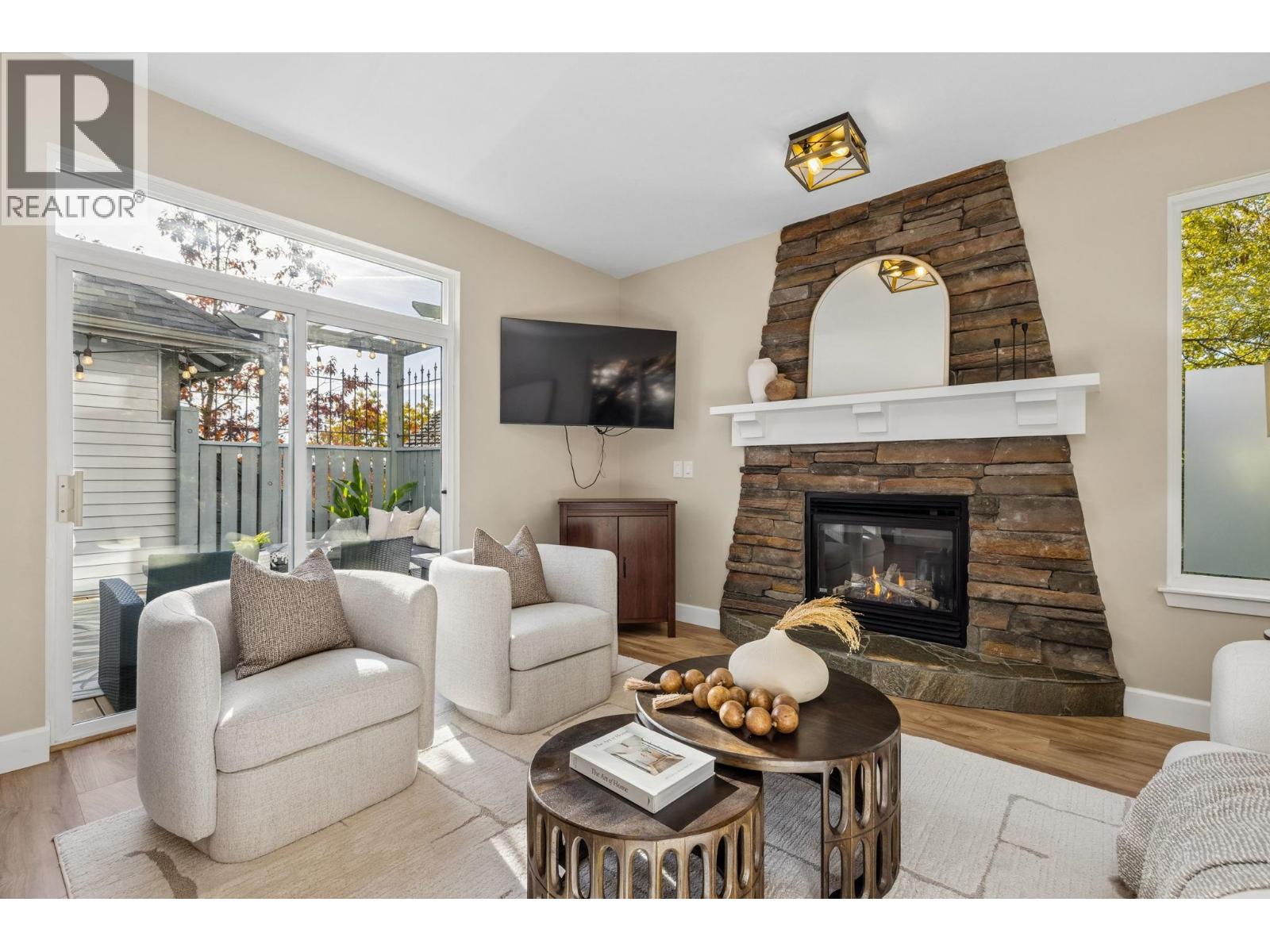 109 GREENLEAF COURT