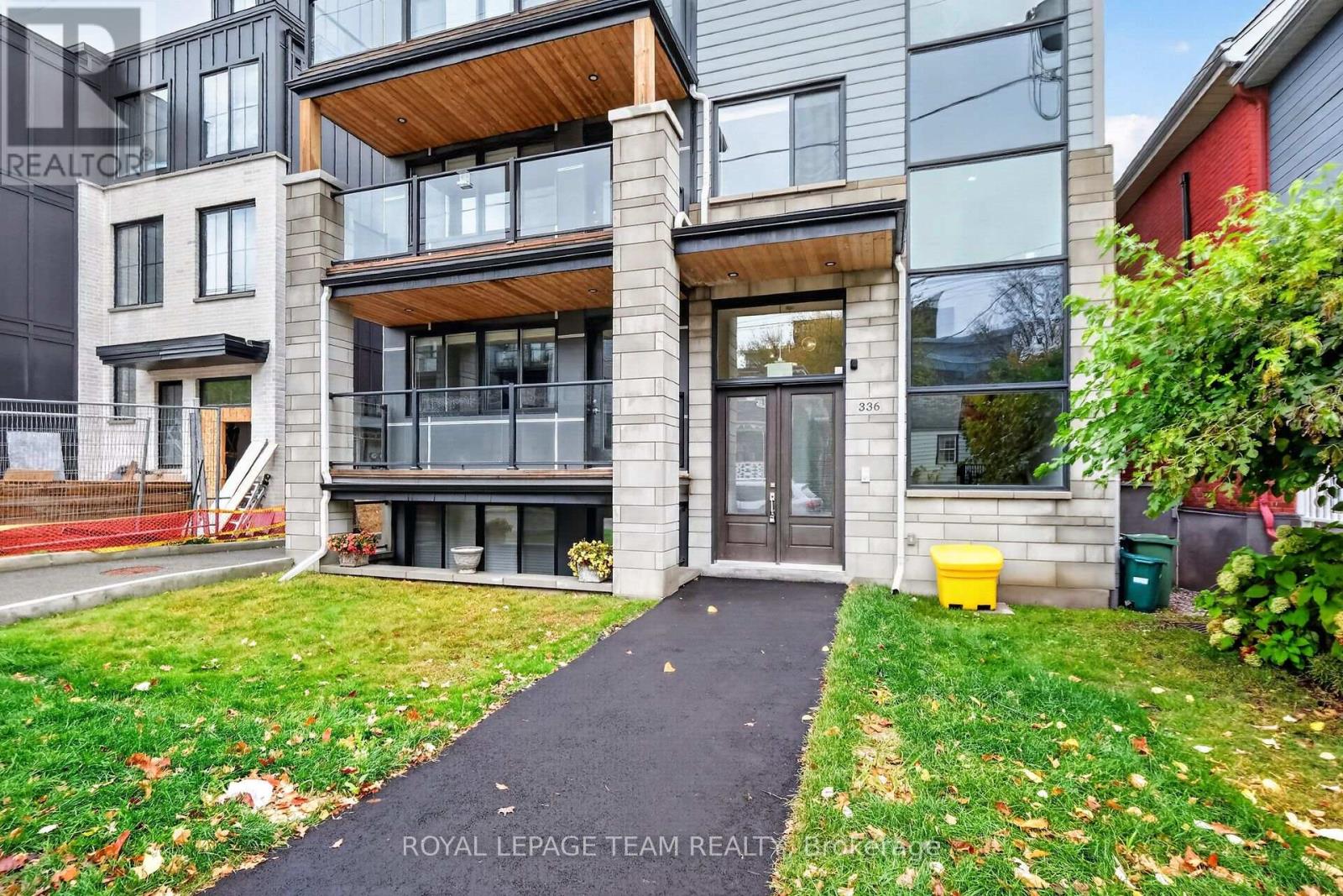 2 - 336 Tweedsmuir Avenue, Ottawa, Ontario  K1Z 5N4 - Photo 2 - X14095484