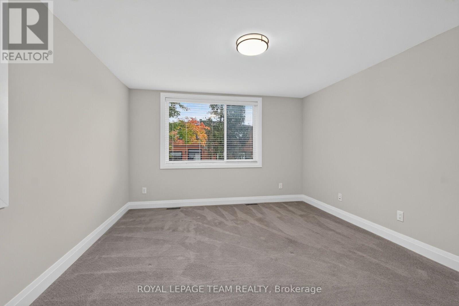 2 - 336 Tweedsmuir Avenue, Ottawa, Ontario  K1Z 5N4 - Photo 27 - X14095484