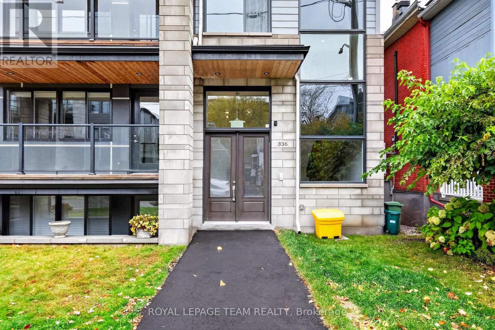 2 - 336 Tweedsmuir Avenue, Ottawa, Ontario  K1Z 5N4 - Photo 3 - X14095484