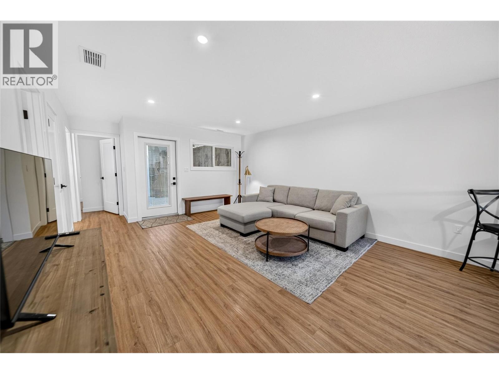 5 MORRISSEY Court