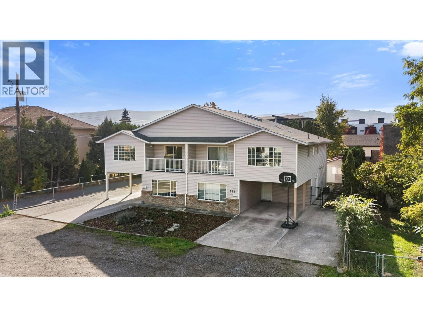 721 Francis Avenue