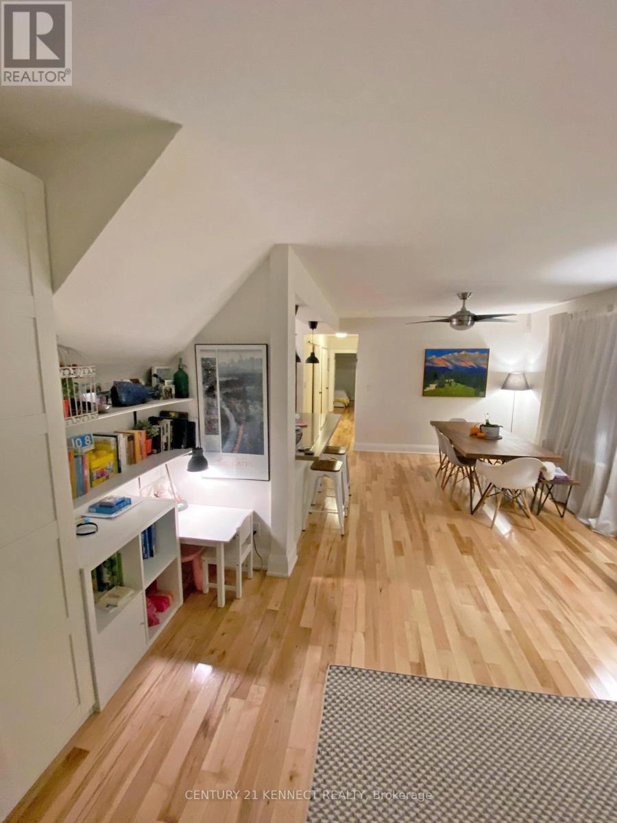 First Floor - 279 St Clair Avenue E, Toronto (Rosedale-Moore Park), Ontario  M4T 1P3 - Photo 6 - C14095538