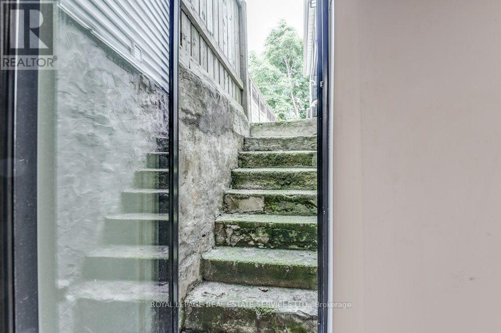 1 - 10 Fennings Street, Toronto, Ontario  M6J 3B8 - Photo 17 - C14095572