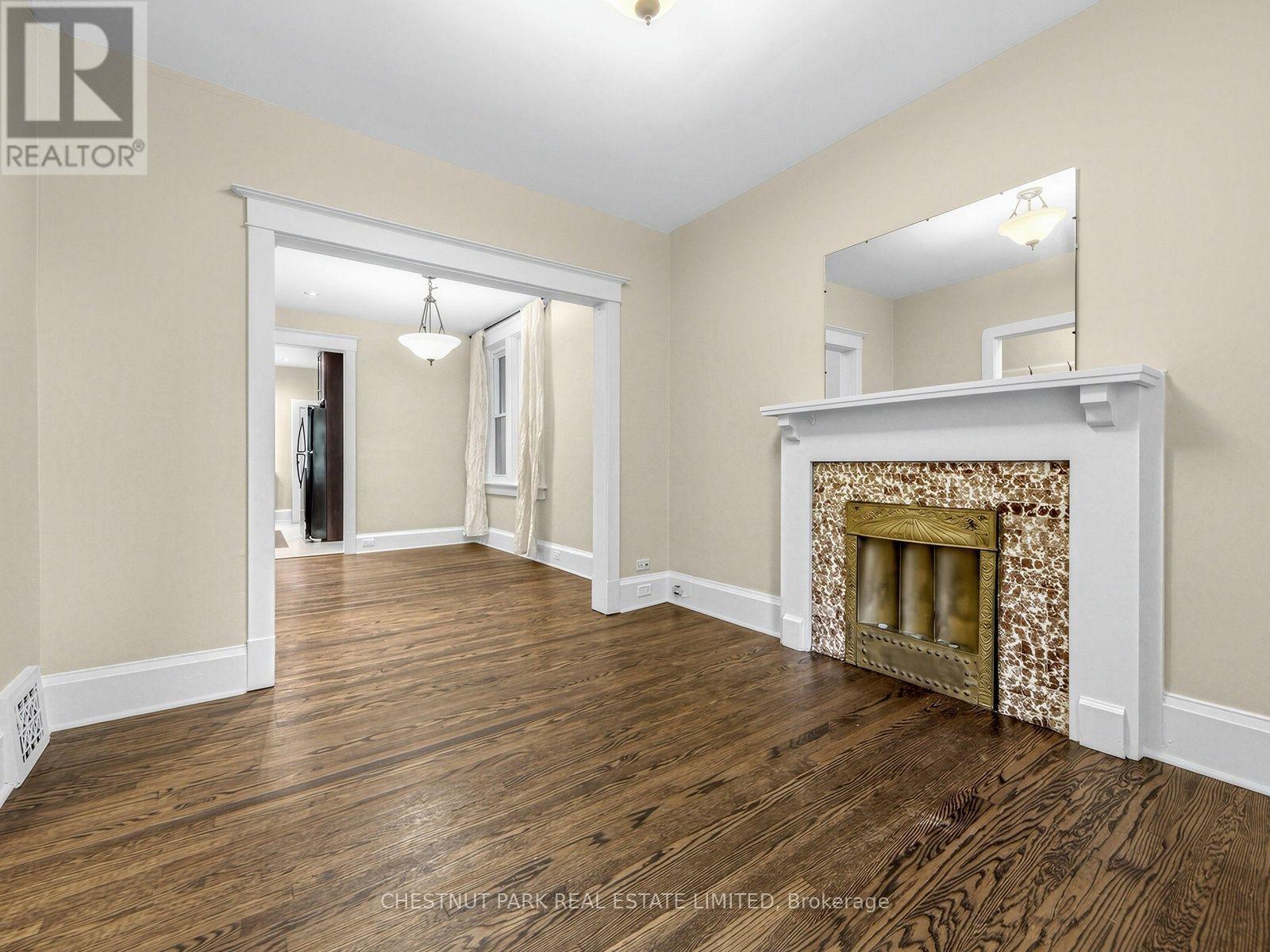 148 Felstead Avenue, Toronto, Ontario  M4J 1G5 - Photo 5 - E14095596