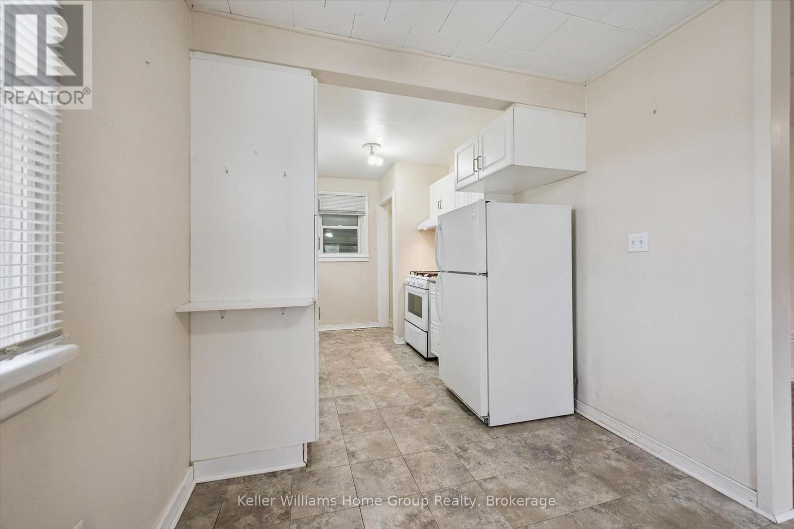 320 Queen Street W, Wellington North (Mount Forest), Ontario  N0G 2L3 - Photo 10 - X14095508
