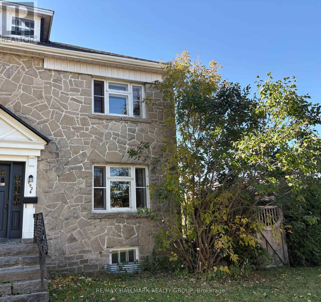 <h3>$3,400 Monthly</h3><p>192 Bayswater Avenue, Ottawa, Ontario</p>