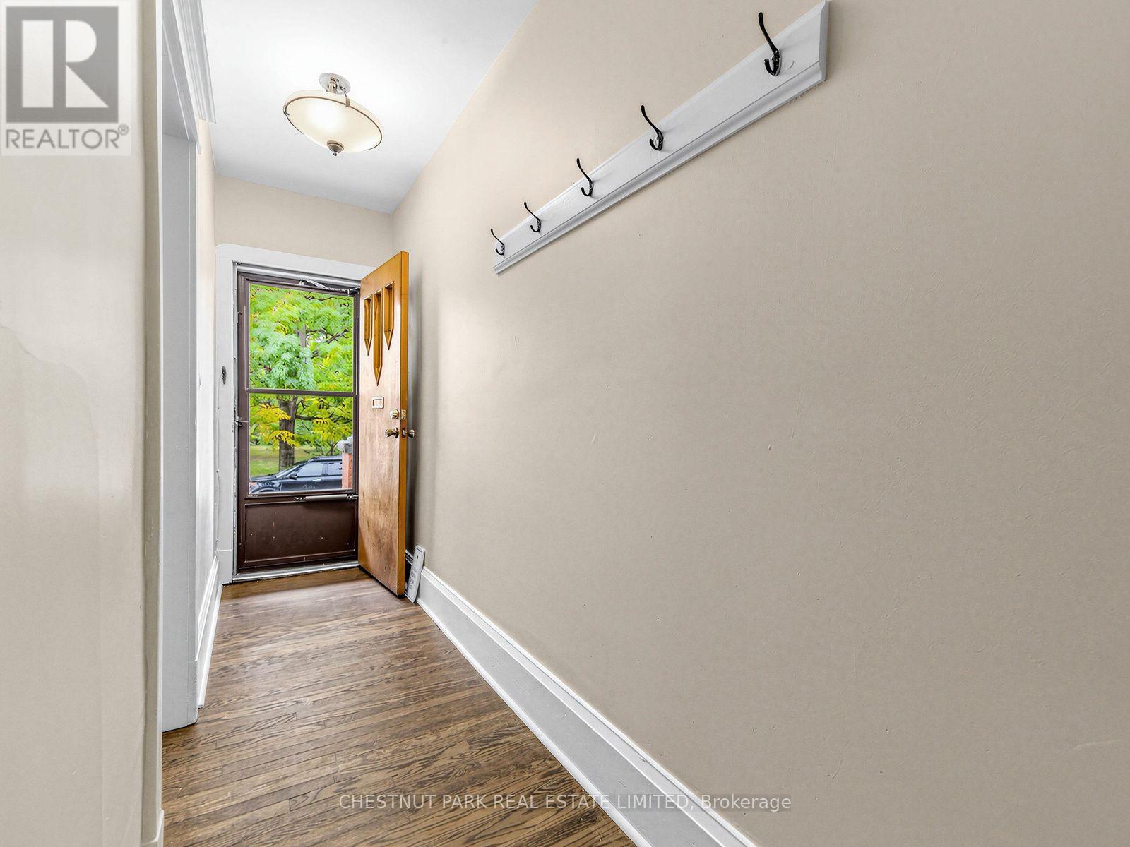 148 Felstead Avenue, Toronto, Ontario  M4J 1G5 - Photo 2 - E14095596