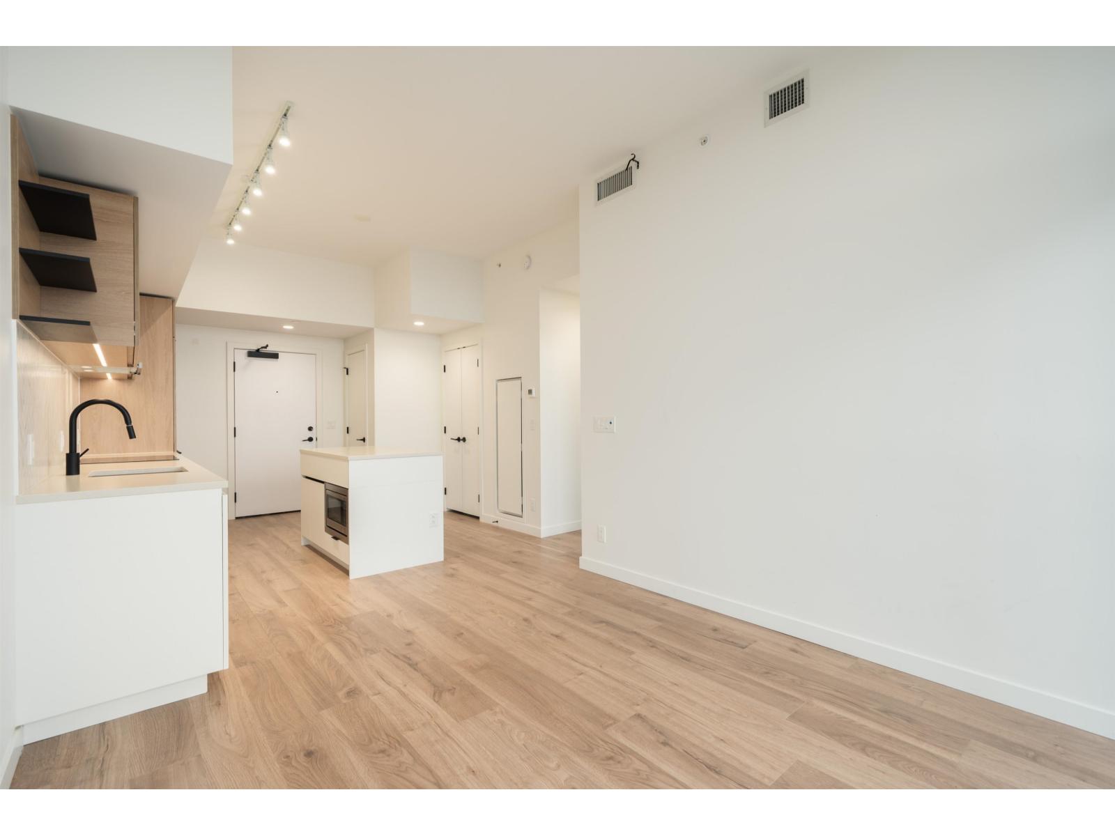 2611 13428 105 AVENUE