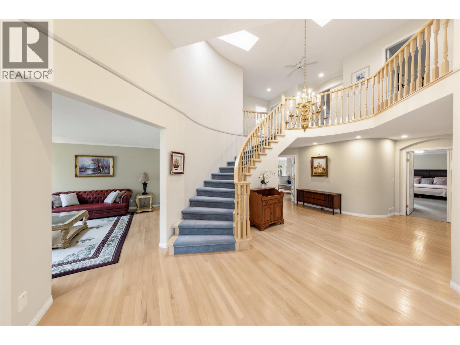 4800 ENGLISH BLUFF COURT