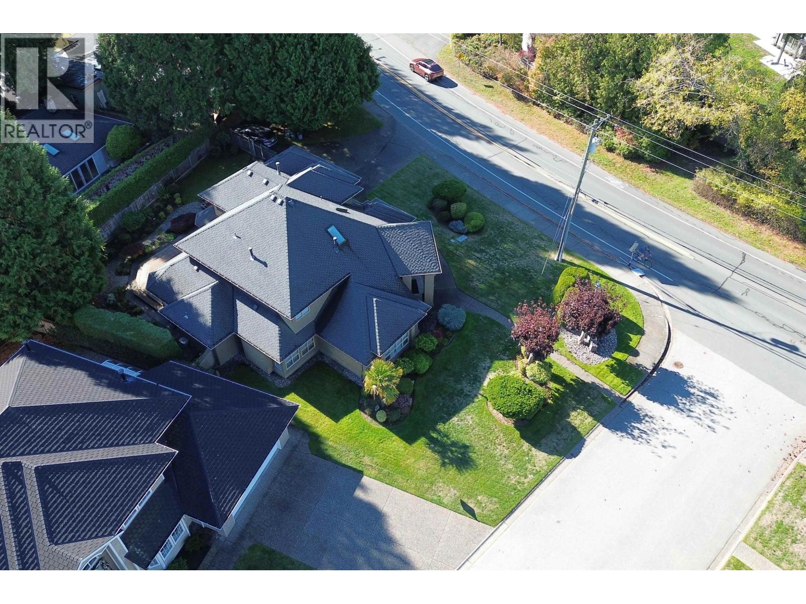 4800 ENGLISH BLUFF COURT