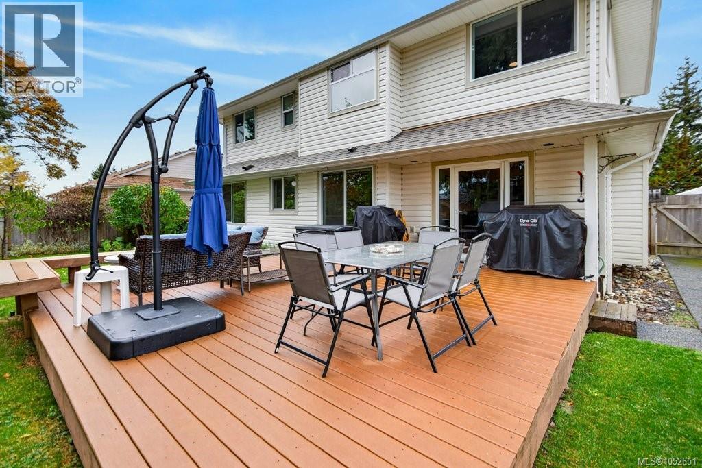 1123 Zeballos Dr