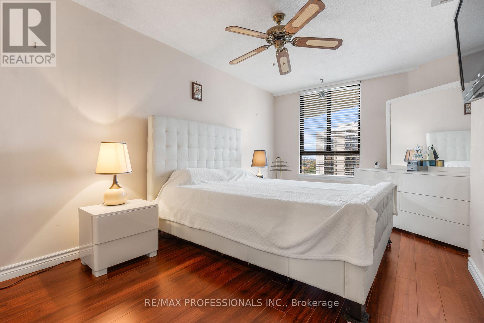 Ph30 - 300 Mill Road, Toronto, Ontario M9C 4W7 - Photo 14 - W14095492