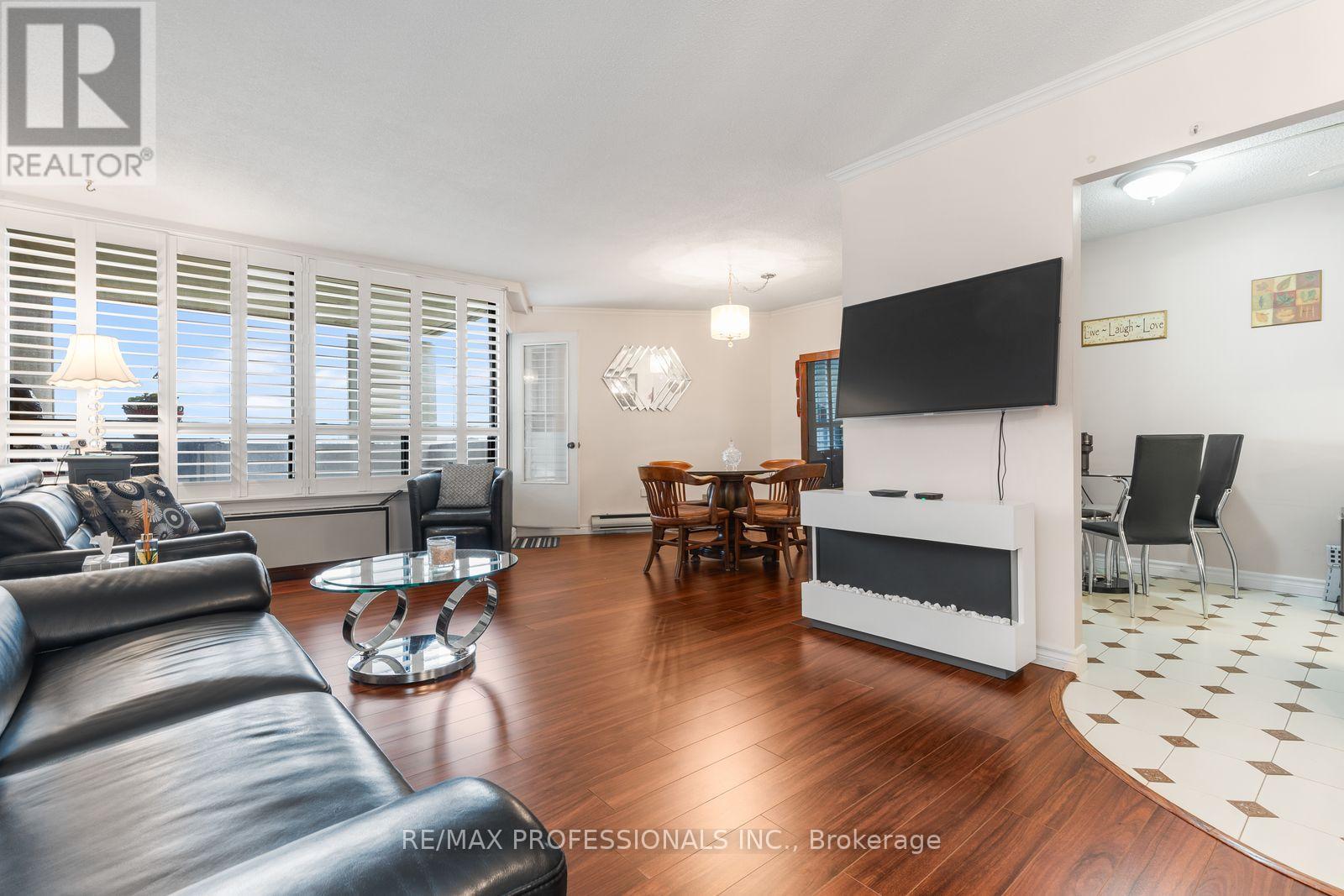 Ph30 - 300 Mill Road, Toronto, Ontario M9C 4W7 - Photo 4 - W14095492