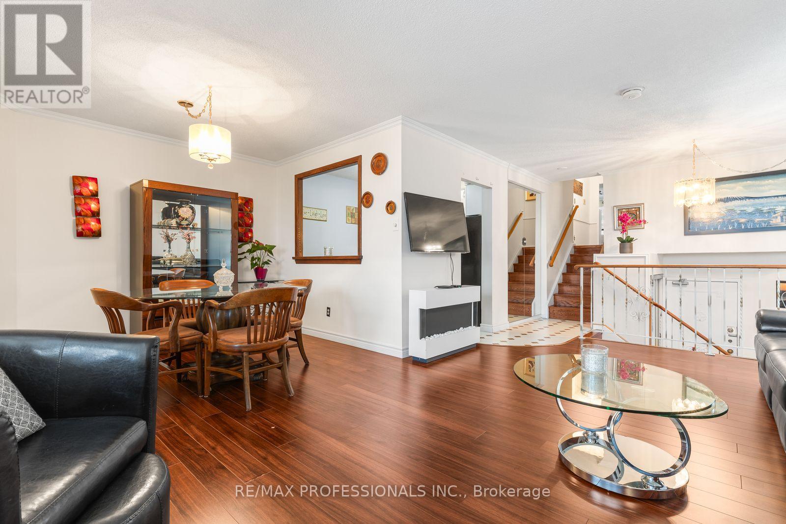 Ph30 - 300 Mill Road, Toronto, Ontario M9C 4W7 - Photo 6 - W14095492