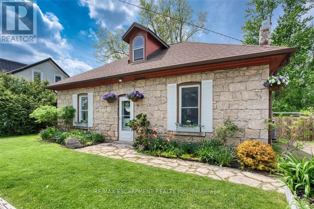 1539 Brock Road, Hamilton, Ontario  L9H 5E4 - Photo 4 - X14095566