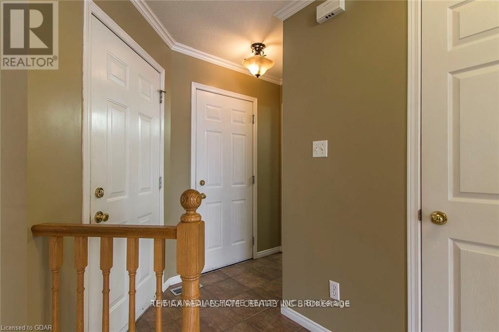 59 Hagan Avenue, Guelph, Ontario  N1E 7B7 - Photo 3 - X14095608