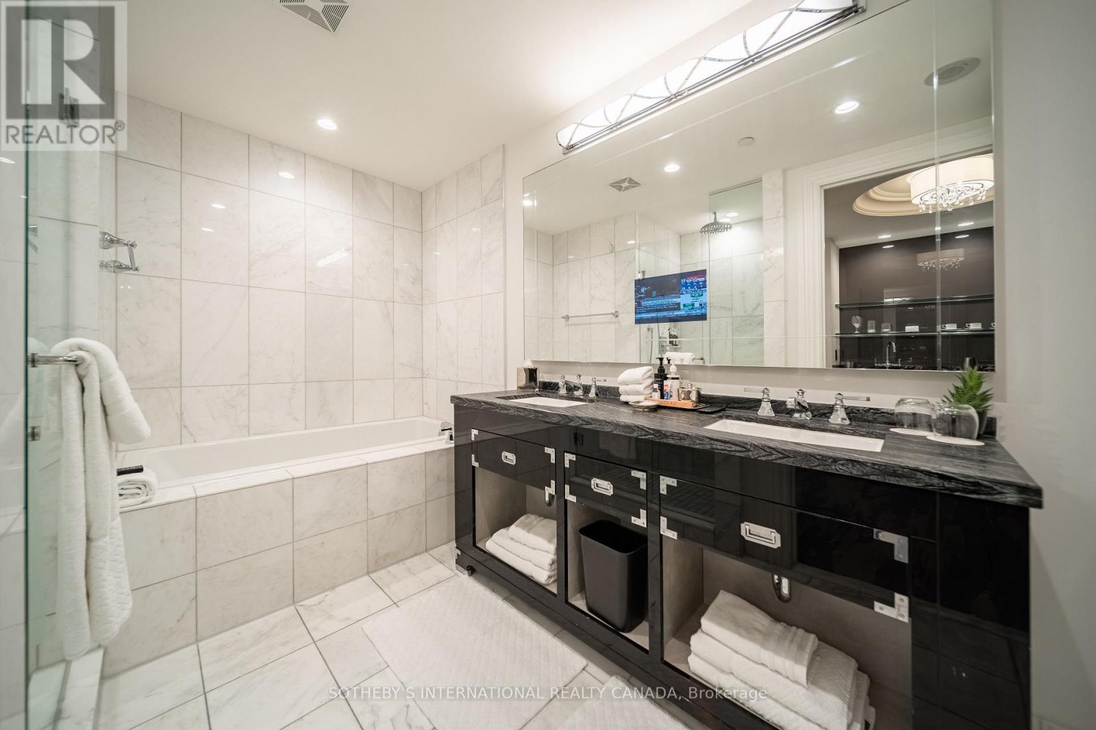 1905 - 325 Bay Street, Toronto, Ontario  M5H 4G3 - Photo 11 - C14095416