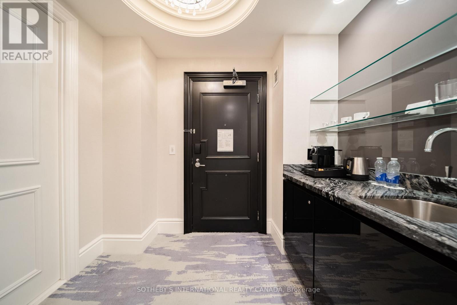 1905 - 325 Bay Street, Toronto, Ontario  M5H 4G3 - Photo 3 - C14095416