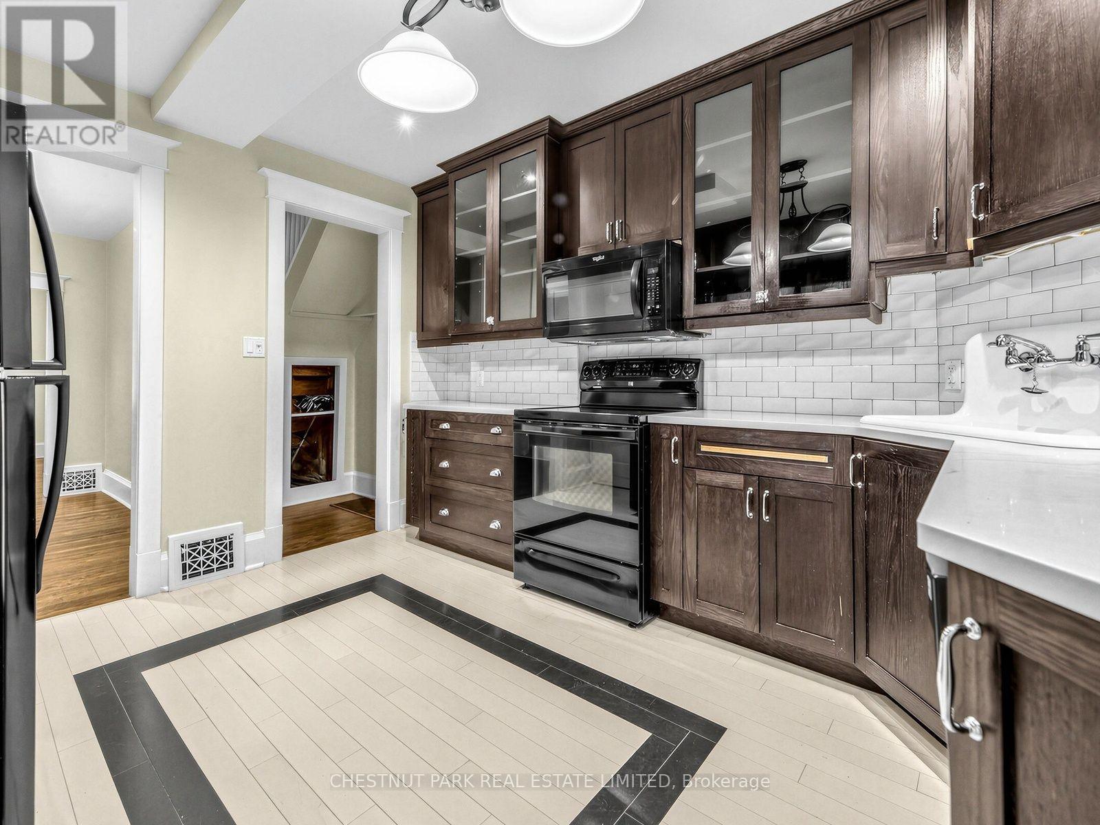 148 Felstead Avenue, Toronto, Ontario  M4J 1G5 - Photo 11 - E14095596