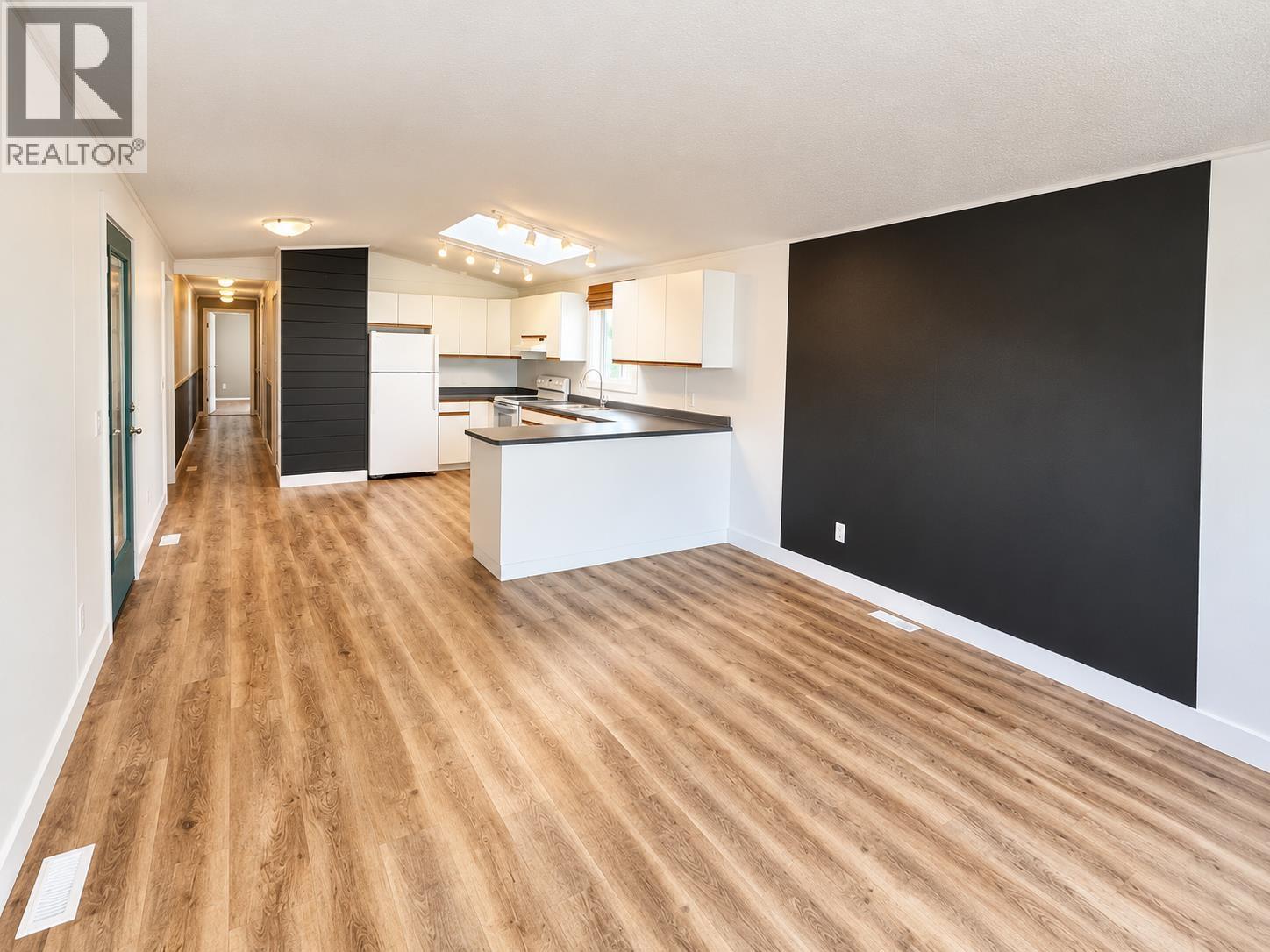 3 3278 Third Avenue, Smithers, British Columbia V0J 2N0 - Photo 4 - R3167089