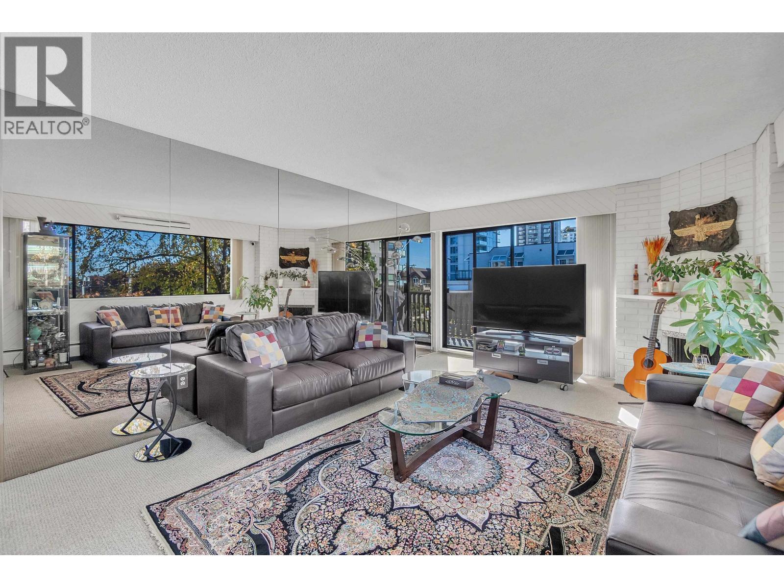 205 1610 Chesterfield Avenue, North Vancouver, British Columbia  V7M 2N7 - Photo 3 - R3174685