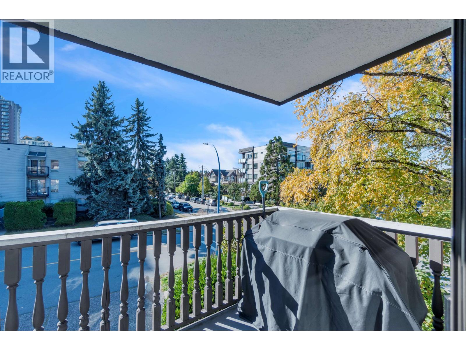 205 1610 Chesterfield Avenue, North Vancouver, British Columbia  V7M 2N7 - Photo 15 - R3174685