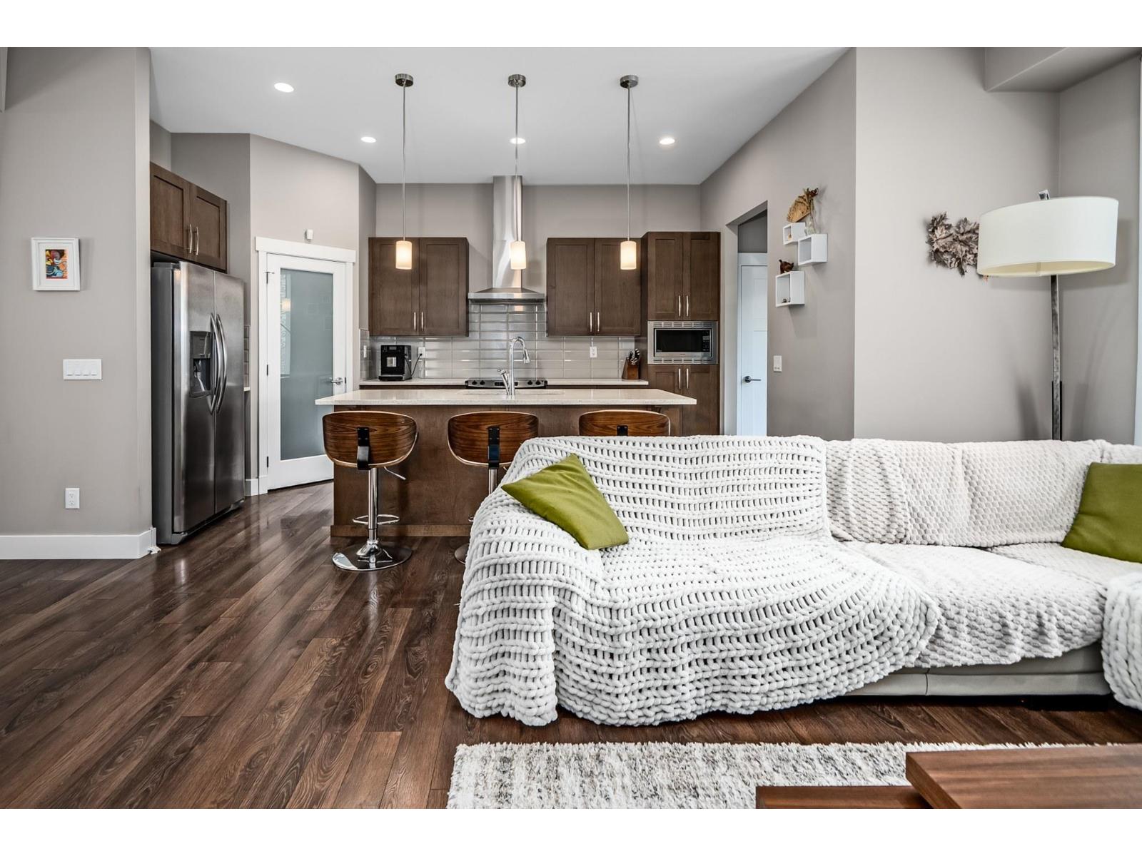 20499 82 Avenue, Langley, British Columbia  V2Y 0S3 - Photo 4 - R3175999