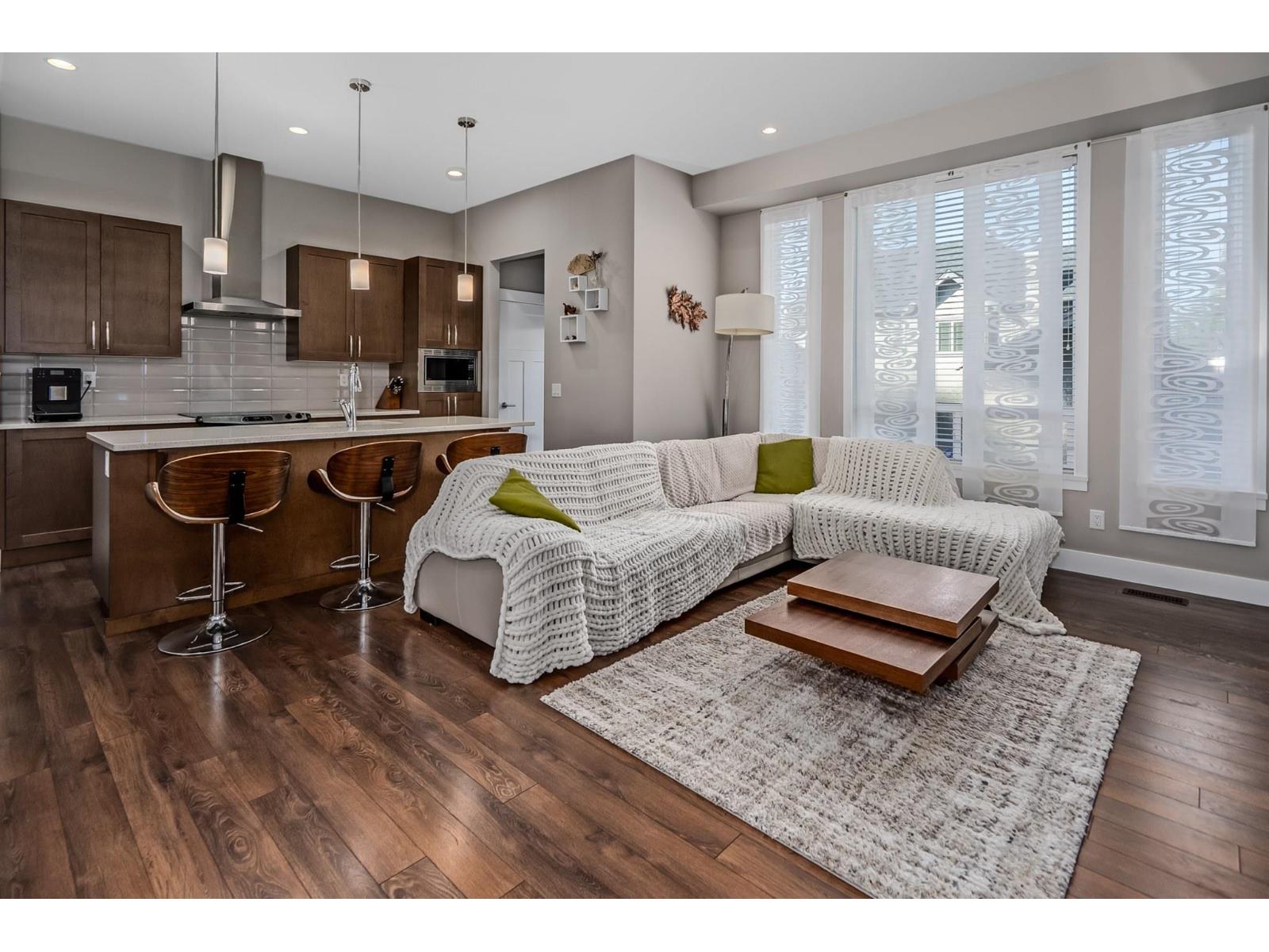 20499 82 Avenue, Langley, British Columbia  V2Y 0S3 - Photo 3 - R3175999