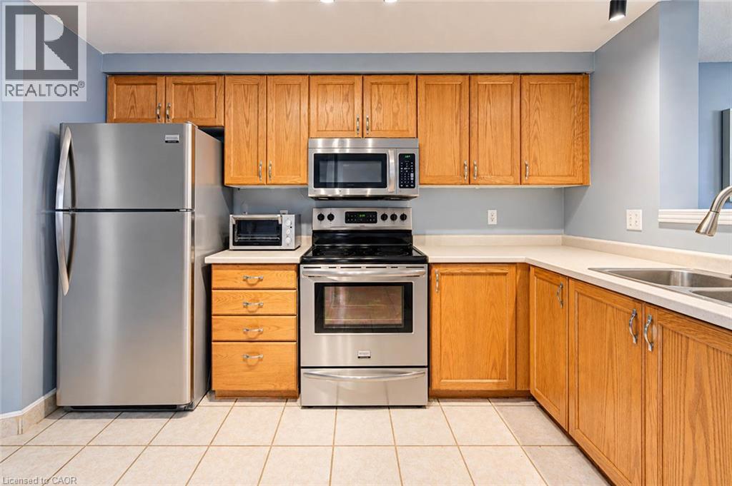 327 Oprington Place, Kitchener, Ontario  N2N 3P3 - Photo 6 - 40868049