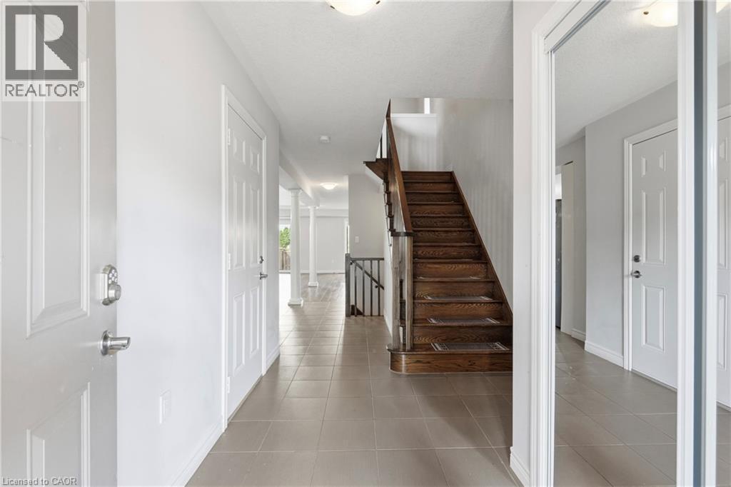 82 Charleswood Crescent, Hamilton, Ontario  L0R 1P0 - Photo 5 - 40871944