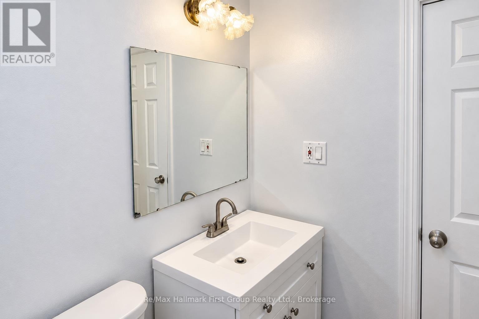 Main - 78 Commerford Street, Thorold, Ontario  L2V 4R1 - Photo 7 - X14095706