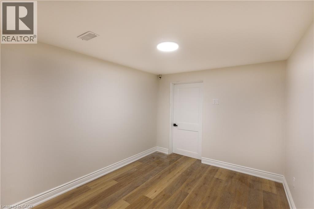 11 Algonquin Court Unit# Lower, Hamilton, Ontario  L8T 4T2 - Photo 14 - 40872549