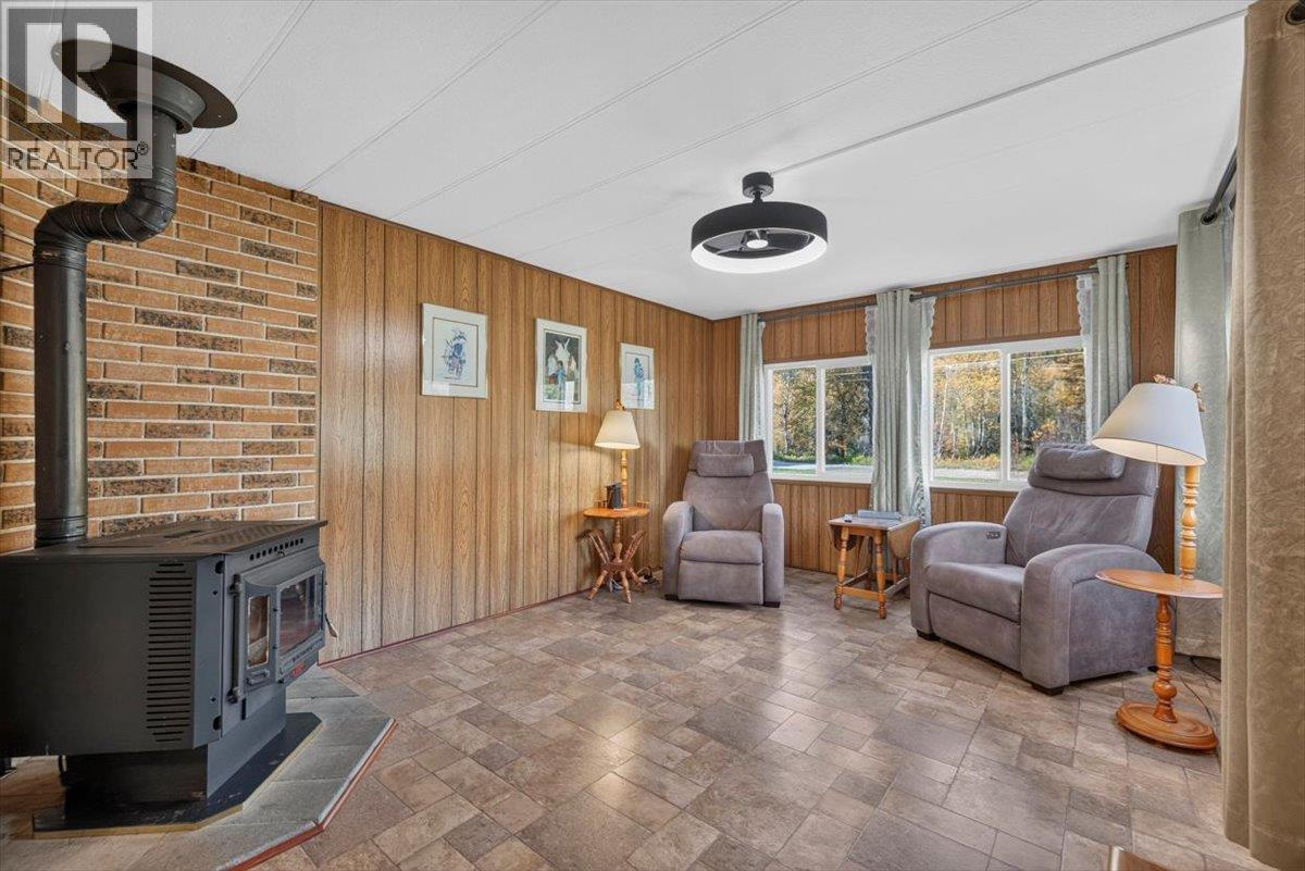 9882 Victoria Street, Fernie, British Columbia  V0B 1M5 - Photo 43 - 10403370