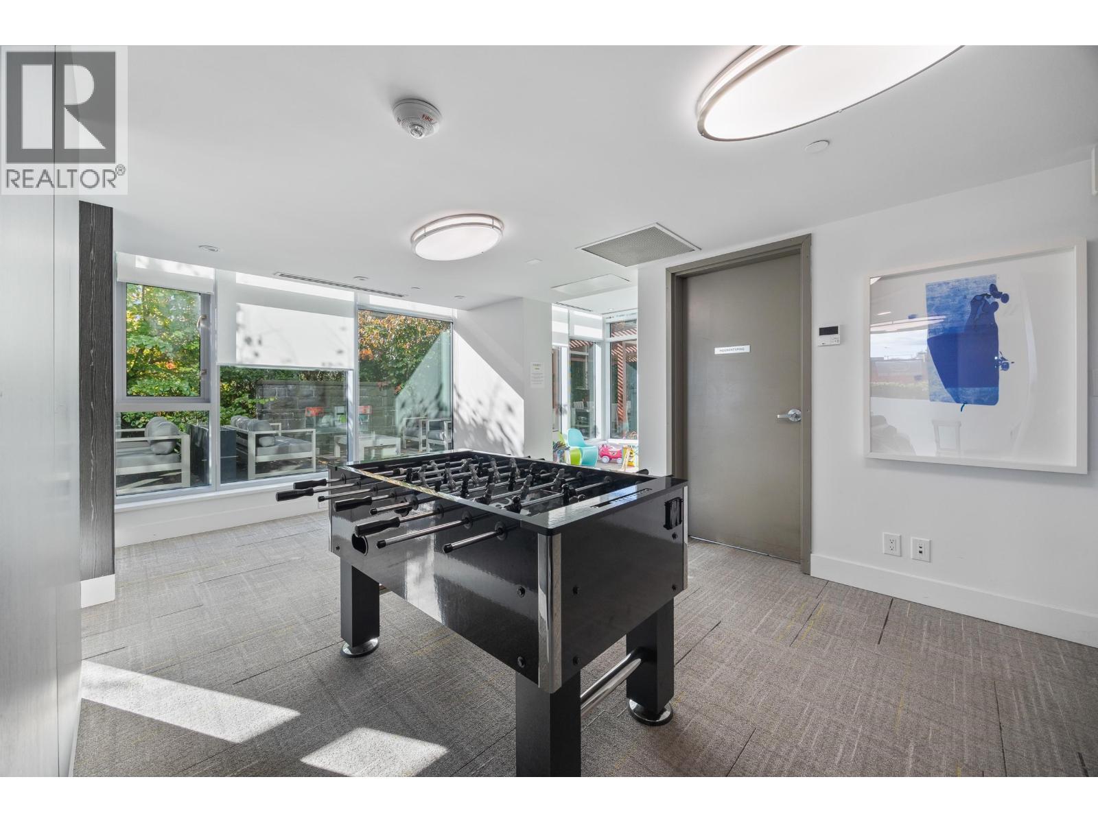 1401 520 COMO LAKE AVENUE