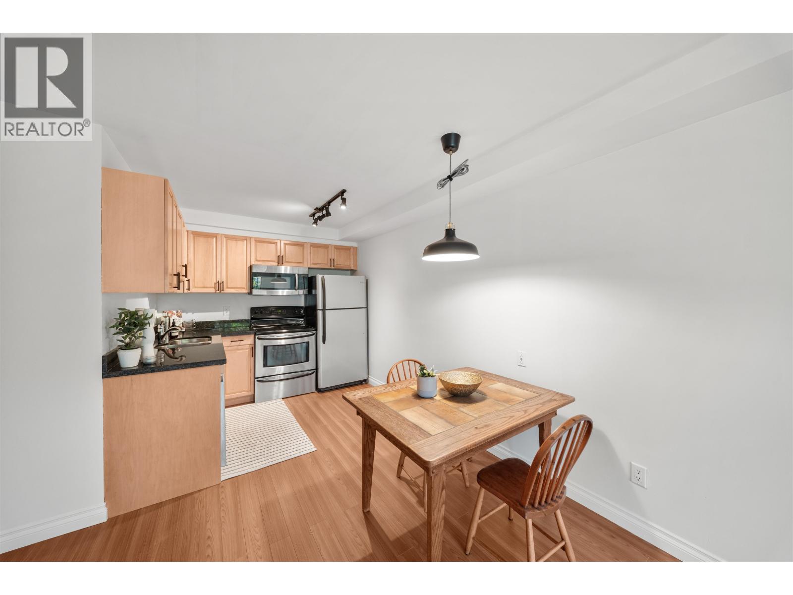 108 251 W 4th Street, North Vancouver, British Columbia  V7M 1H8 - Photo 5 - R3176675