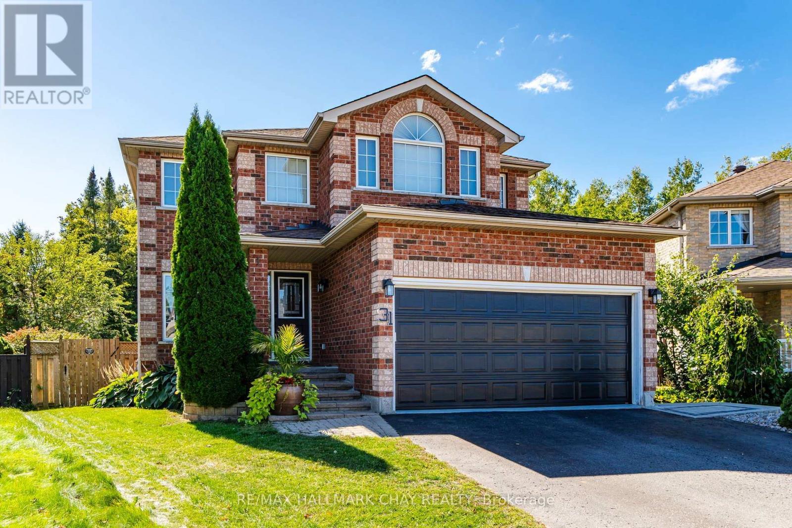 31 Mckenzie Crescent, Barrie (Ardagh), Ontario  L4N 0A9 - Photo 3 - S14095688