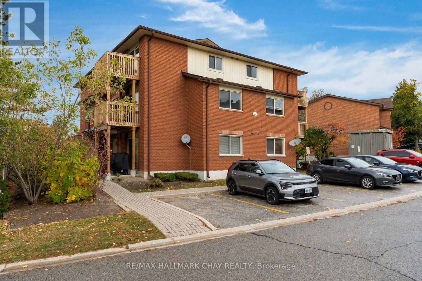 8 - 22 Meadow Lane, Barrie, Ontario  L4N 7K2 - Photo 13 - S14095696