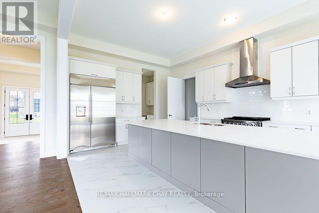12 Pinetree Drive, Oro-Medonte, Ontario  L0L 2L0 - Photo 10 - S14095714