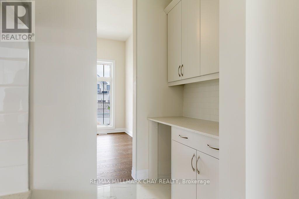 12 Pinetree Drive, Oro-Medonte, Ontario  L0L 2L0 - Photo 15 - S14095714