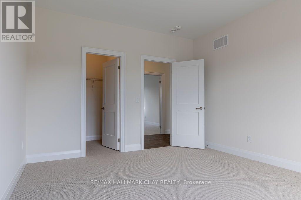 12 Pinetree Drive, Oro-Medonte, Ontario  L0L 2L0 - Photo 20 - S14095714