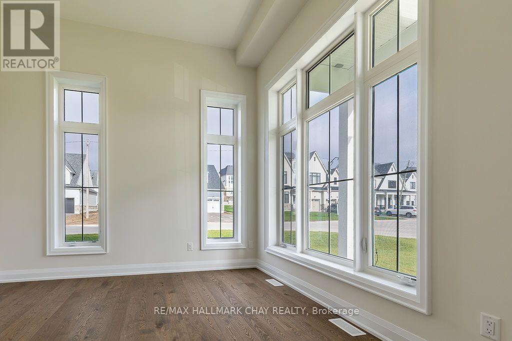 12 Pinetree Drive, Oro-Medonte, Ontario  L0L 2L0 - Photo 7 - S14095714