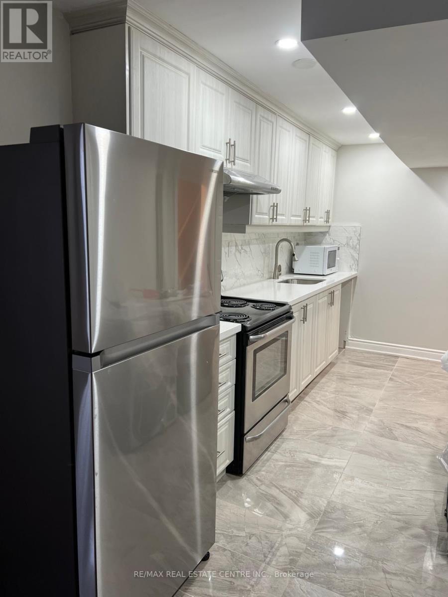 (BASEMENT) - 210 VALLEYWAY DRIVE, Brampton, Ontario