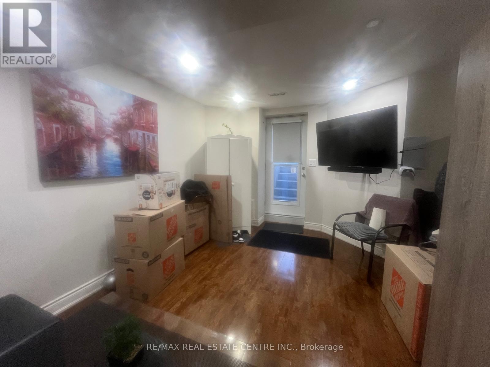 (Basement) - 210 Valleyway Drive, Brampton, Ontario L6X 0N9 - Photo 13 - W14095640