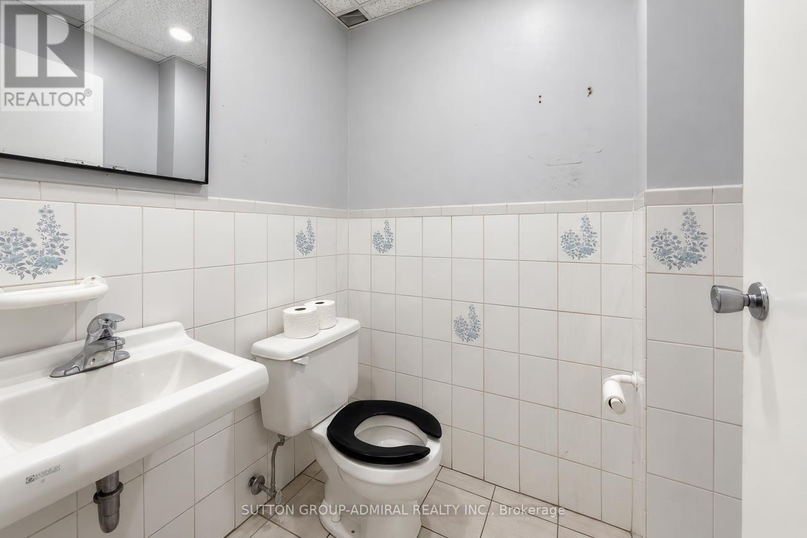 #1 - 130 Lepage Court, Toronto, Ontario  M3J 3J1 - Photo 18 - W14095644