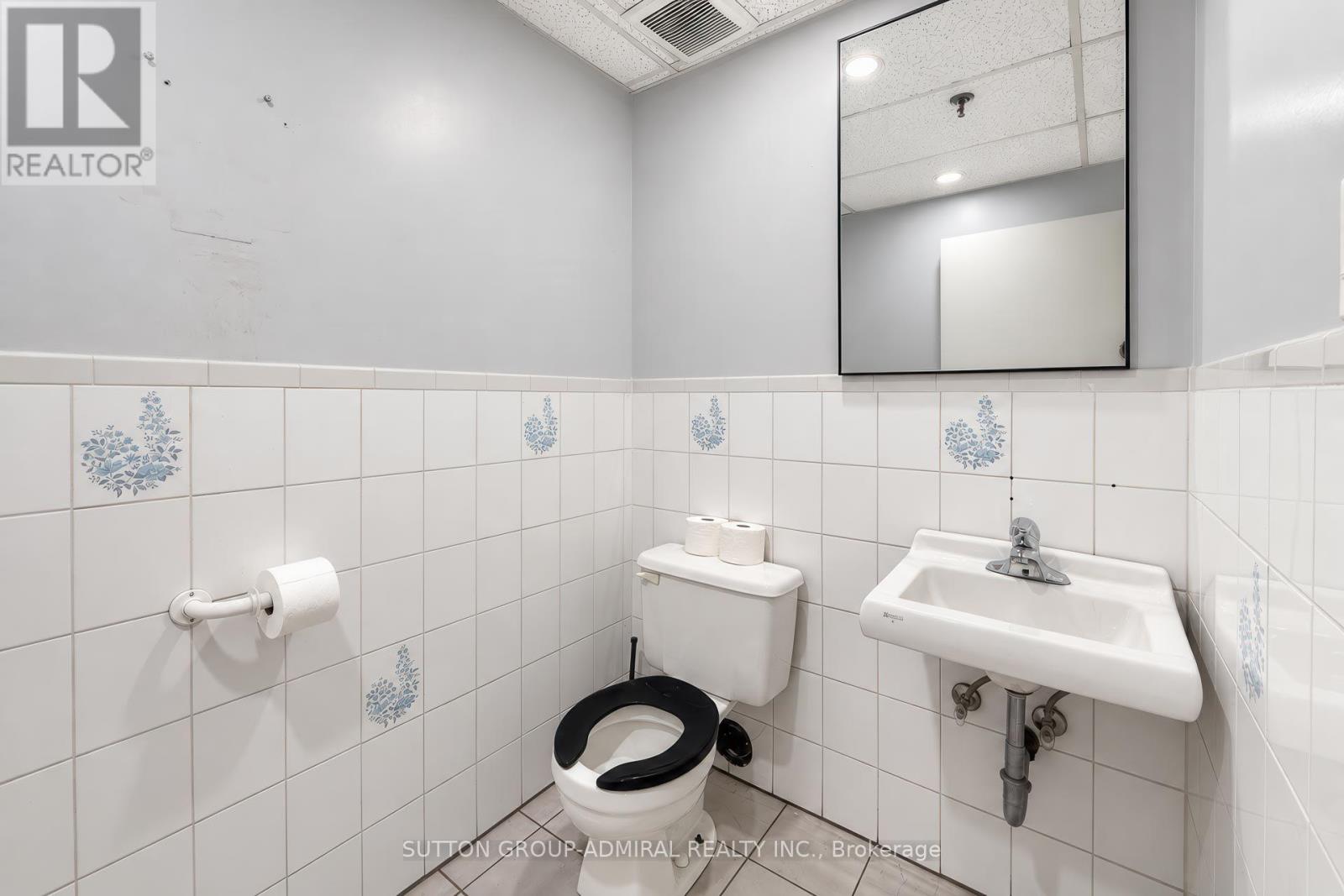 #1 - 130 Lepage Court, Toronto, Ontario  M3J 3J1 - Photo 19 - W14095644
