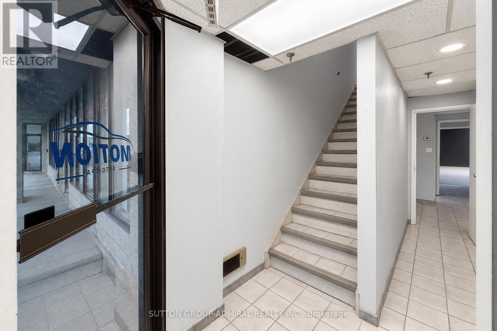#1 - 130 Lepage Court, Toronto, Ontario  M3J 3J1 - Photo 27 - W14095644