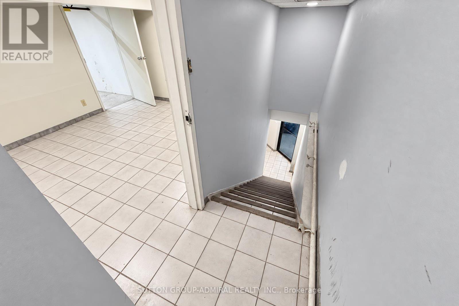 #1 - 130 Lepage Court, Toronto, Ontario  M3J 3J1 - Photo 32 - W14095644