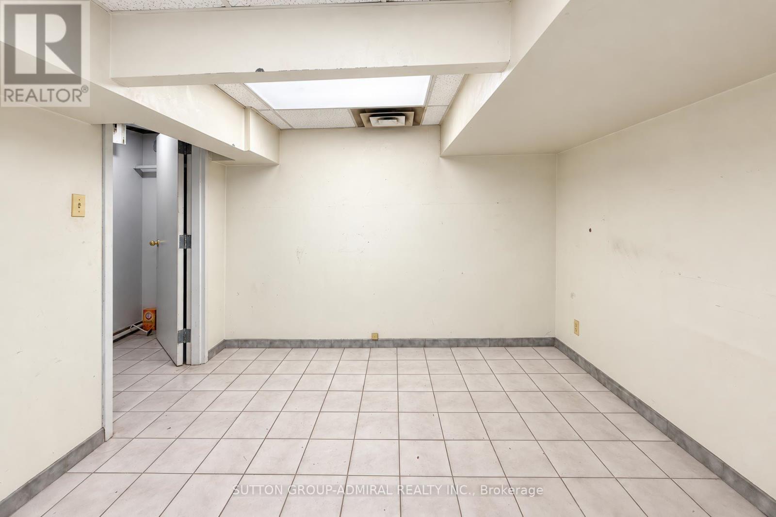 #1 - 130 Lepage Court, Toronto, Ontario  M3J 3J1 - Photo 34 - W14095644